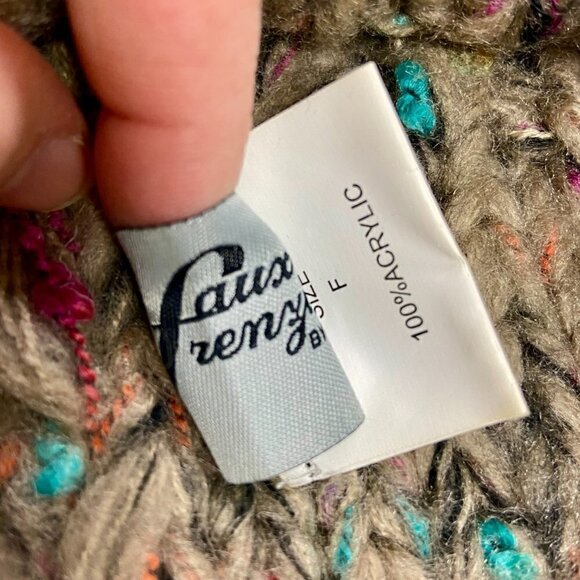 Faux Venzi by Dena Gray Knit Hat with Pom - Picture 4 of 8